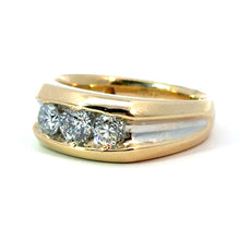 Load image into Gallery viewer, Late Century 1.50cttw 2x Round Brilliant Cut+ 1xOld European Cut Diamond Band