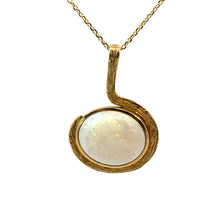 Load image into Gallery viewer, Late Century 18kt Yellow Gold, Opal on textured Gold Frame